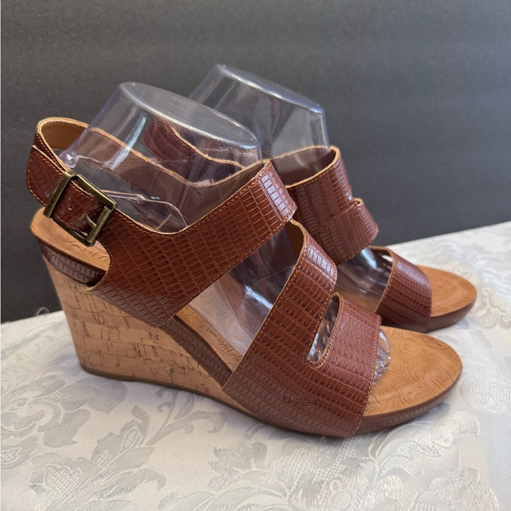 B.O.C. BOC Size 11M Nara Brown Embossed Wedge Sandal Comfort Shoe